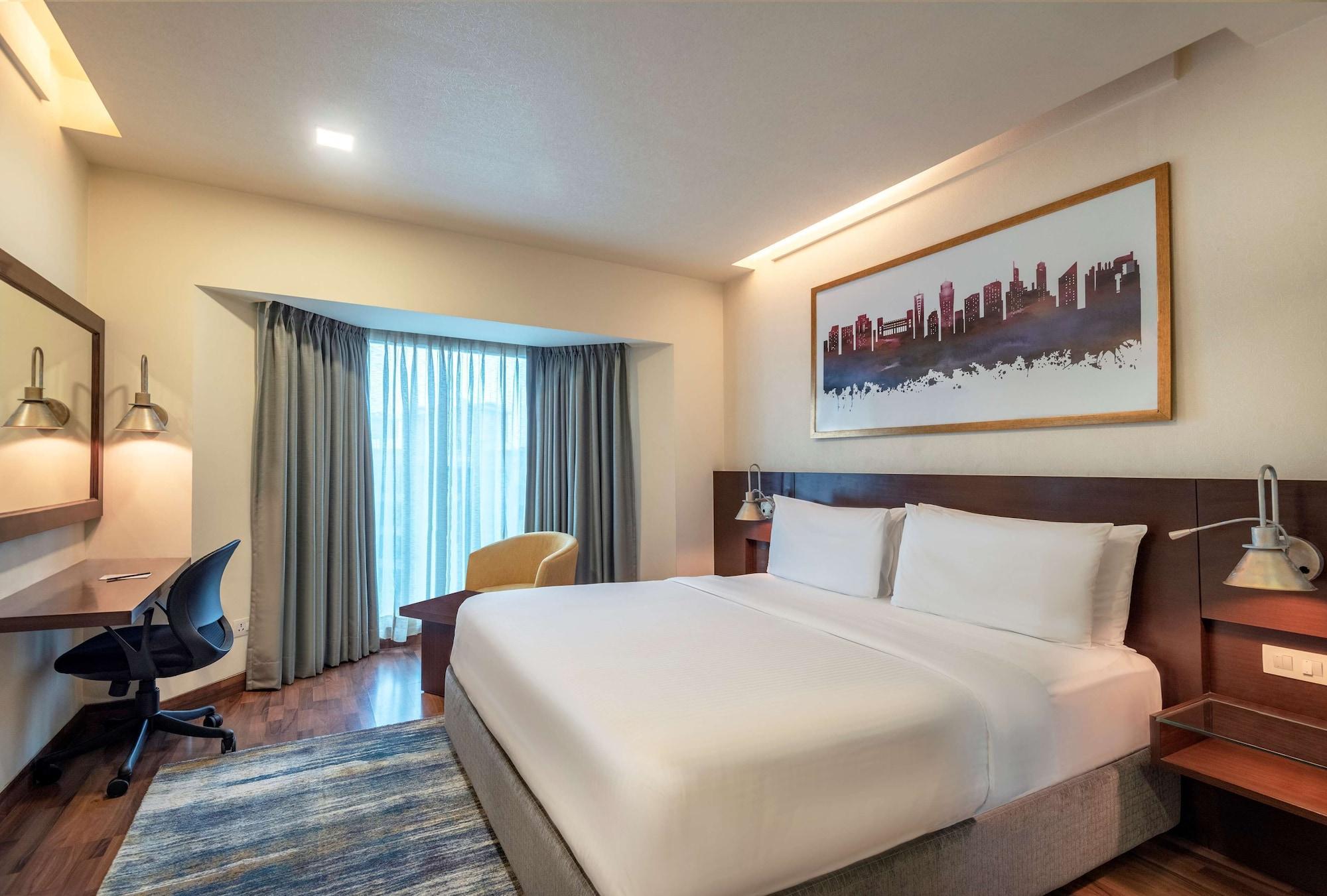 Radisson Gurugram Sohna Road City Center Gurgaon Bagian luar foto