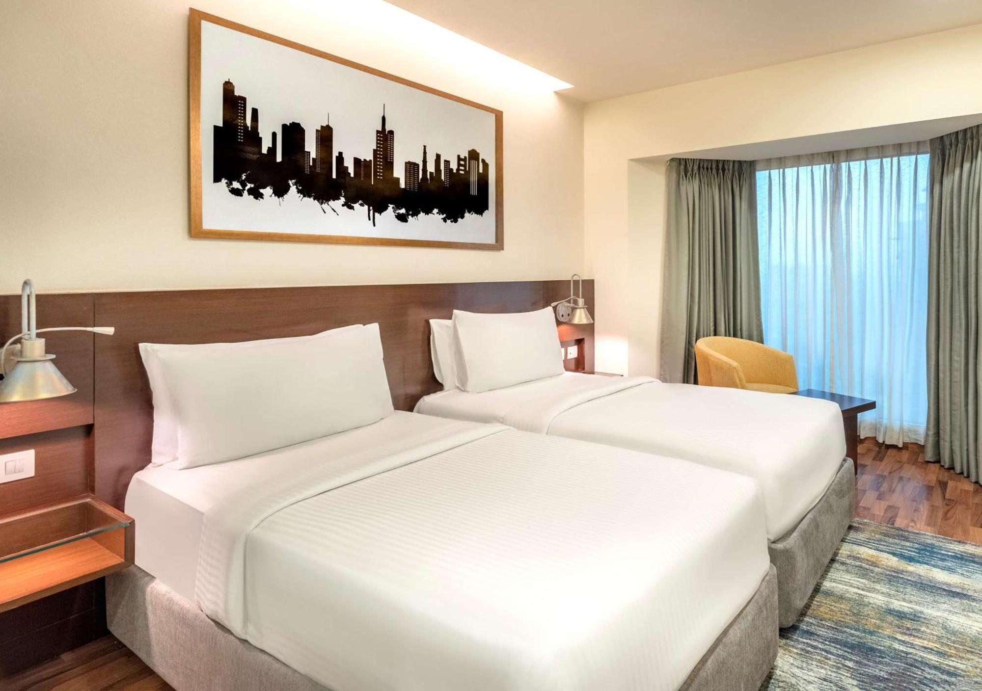 Radisson Gurugram Sohna Road City Center Gurgaon Bagian luar foto