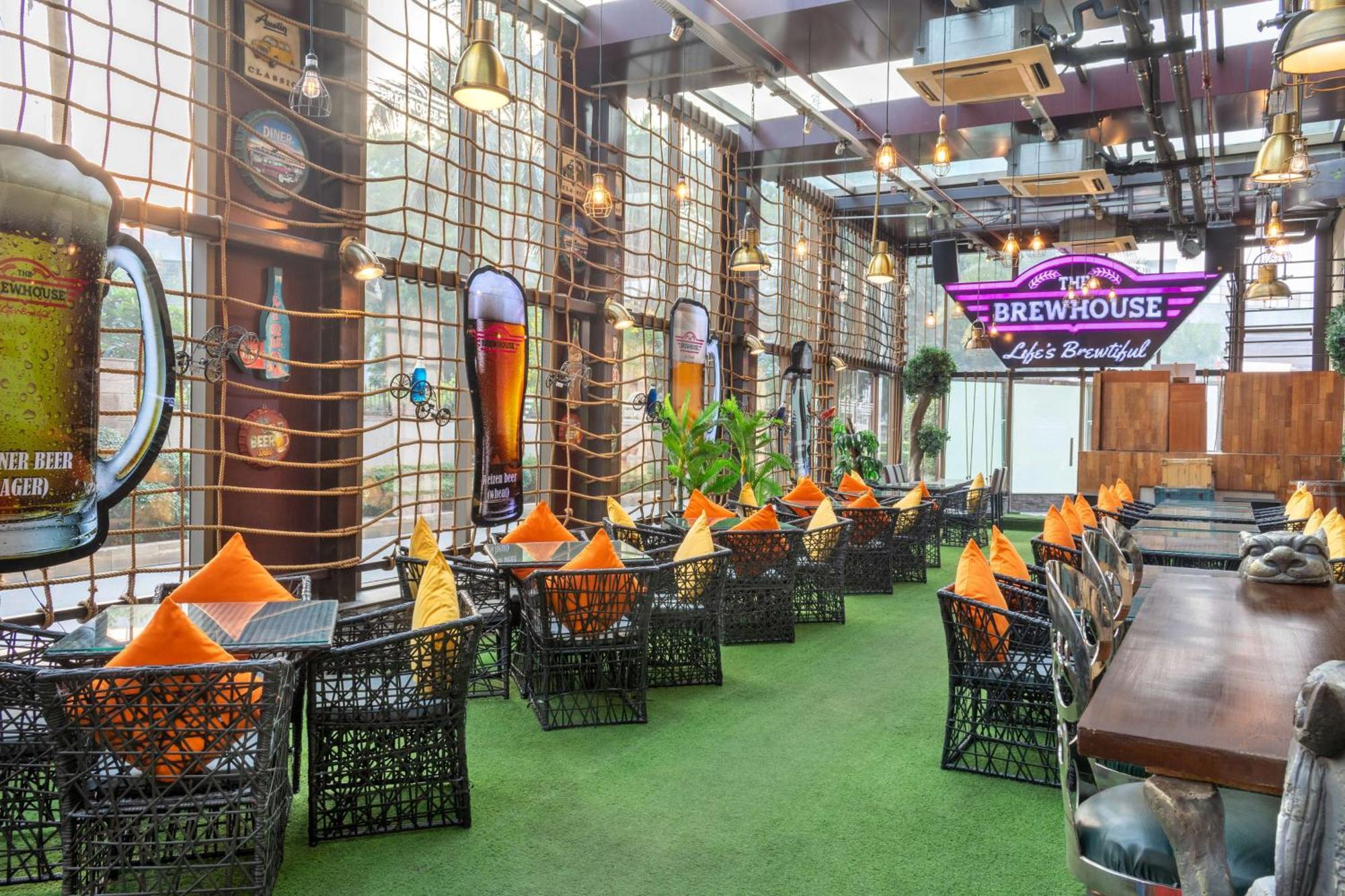 Radisson Gurugram Sohna Road City Center Gurgaon Bagian luar foto